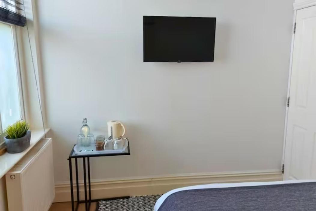 Stylish Double Room In City Centre - Shared Bathroom - Parking Preston  Esterno foto